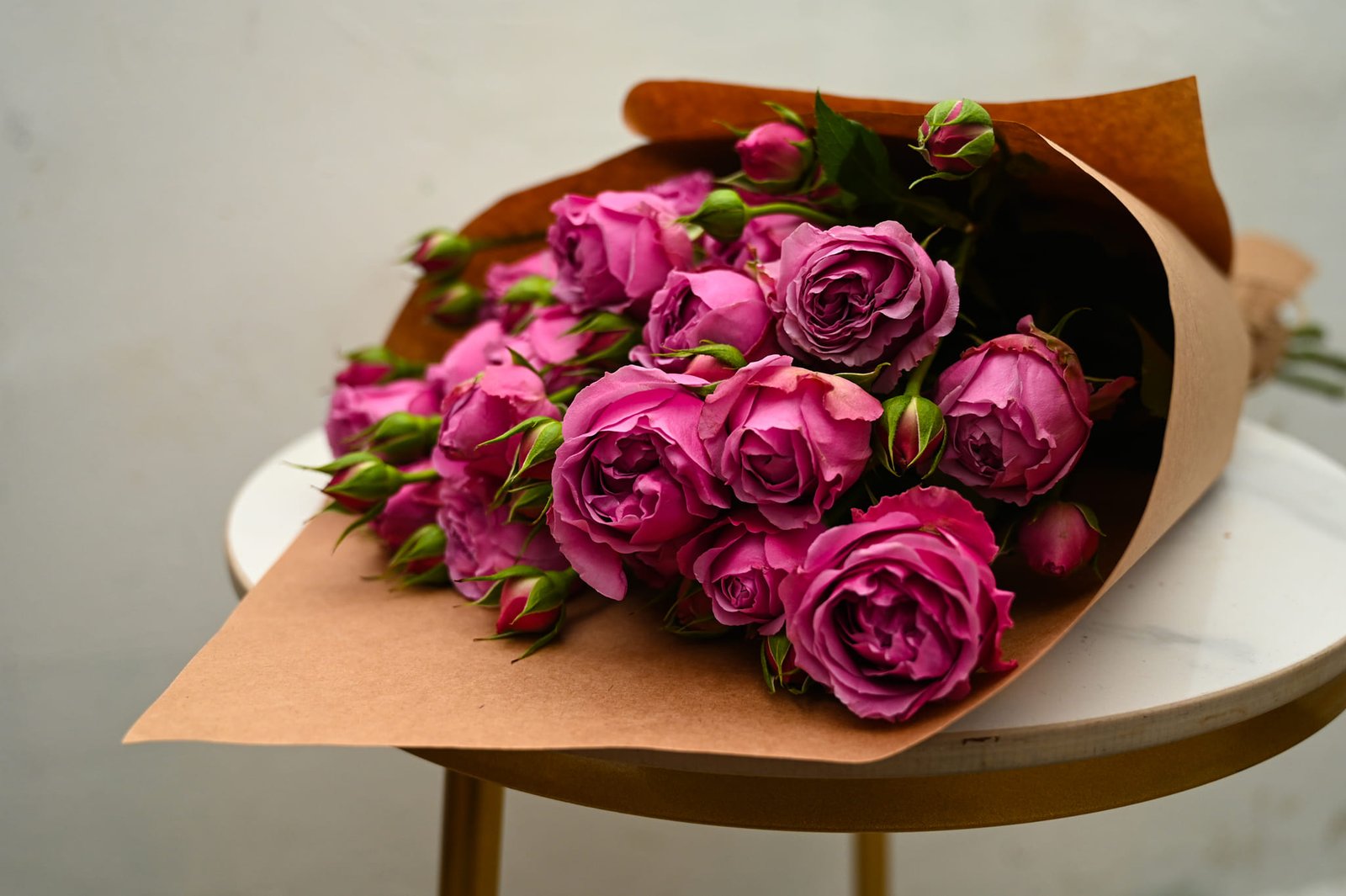 3 ветви спрей-роз