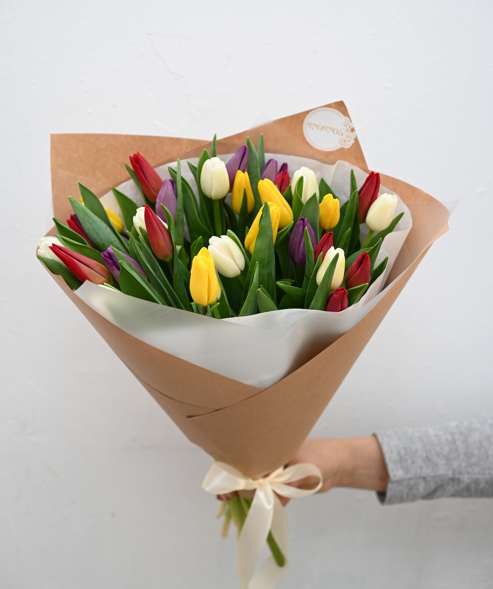 Colorful tulips 31 pieces