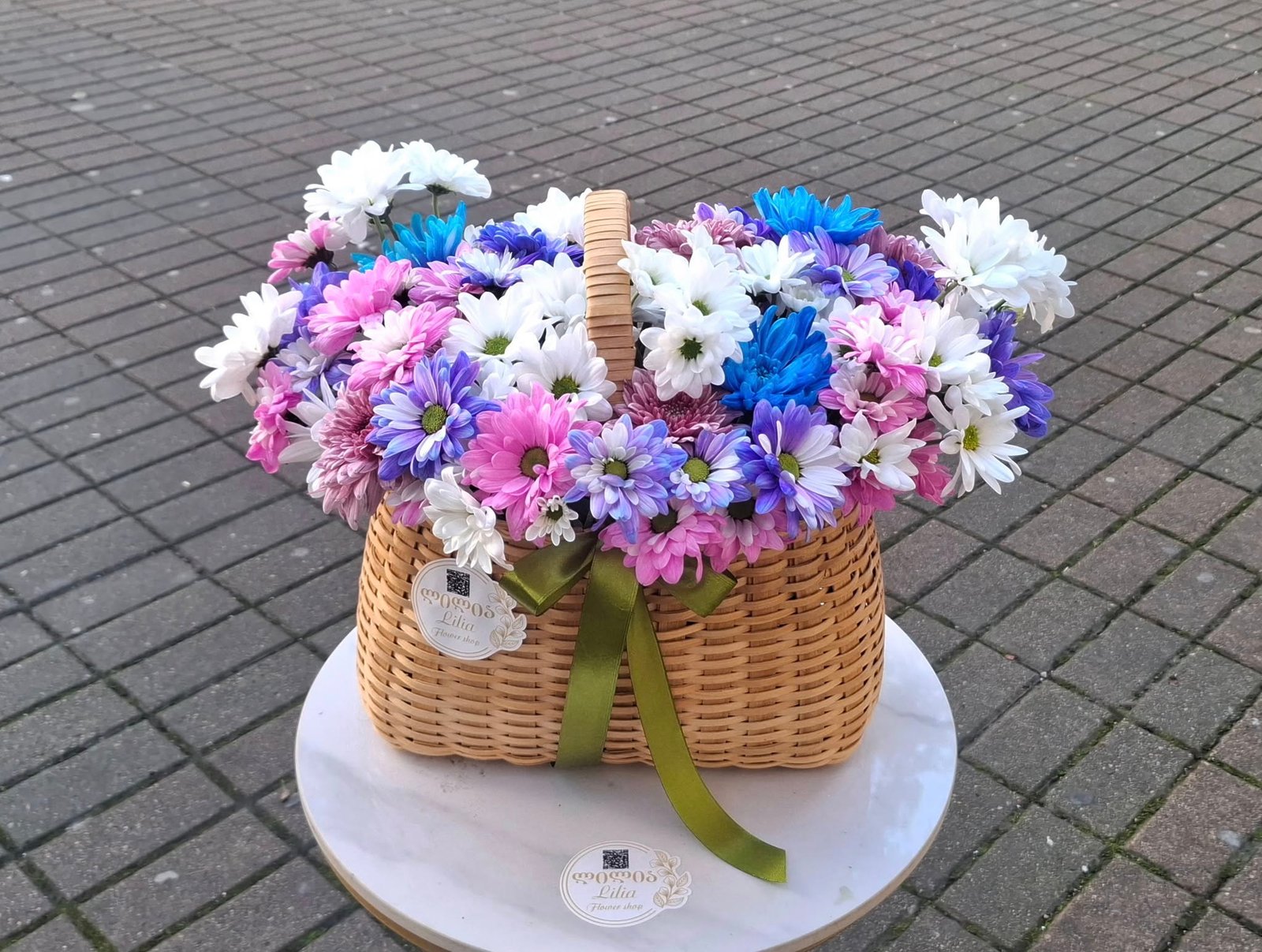 Daisies in a basket