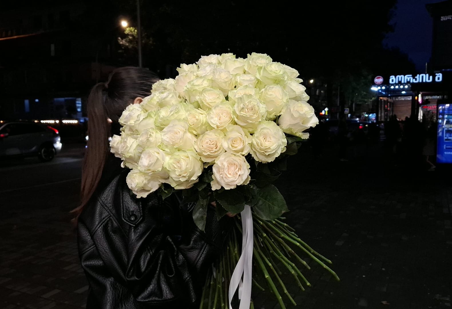 35 белая роза — изображение 2